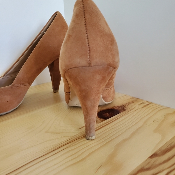 🌟3 for $25-Light brown suede high heels - Picture 5 of 7
